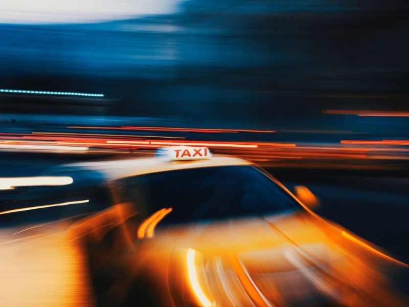Servicii utile de taximetrie – transport rapid si eficient